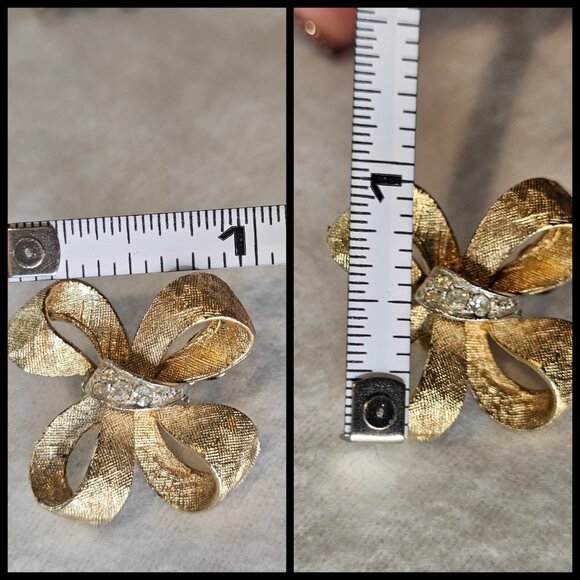 VTG‎ Coro Gold Tone Bow Clipon Earrings Rhinestones Mod MCM Lolita - Picture 9 of 11